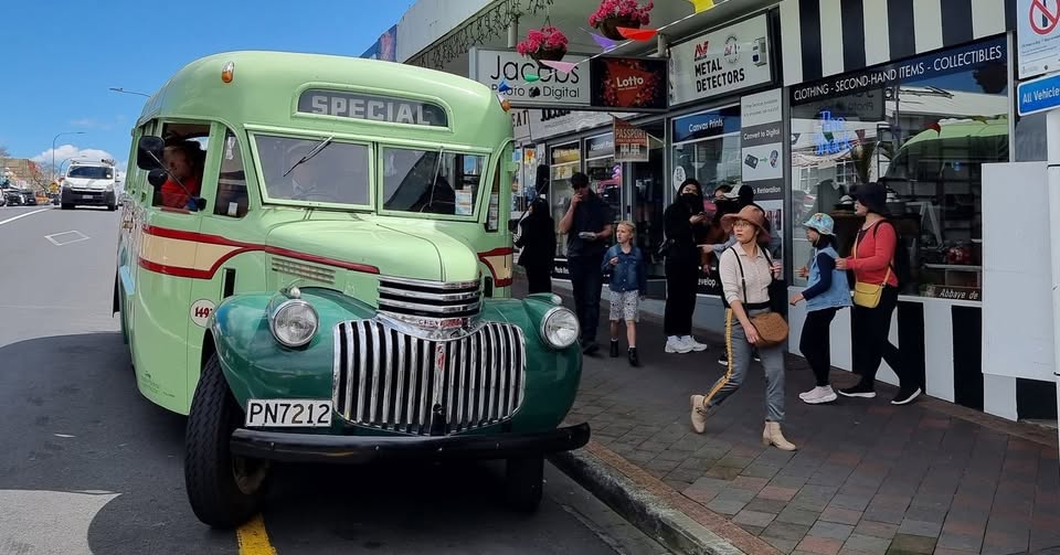 Vintage Bus Tour